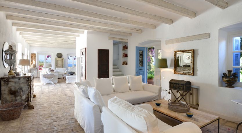 Photo of Spetsian Splendour