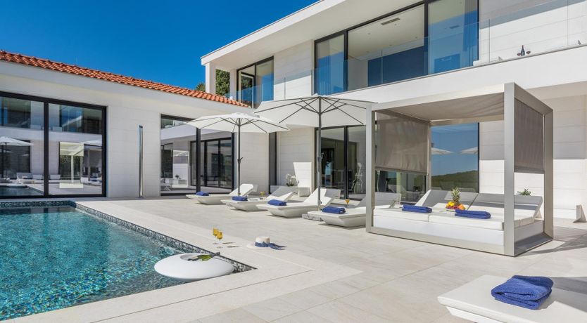 Photo of Sailing the Sea