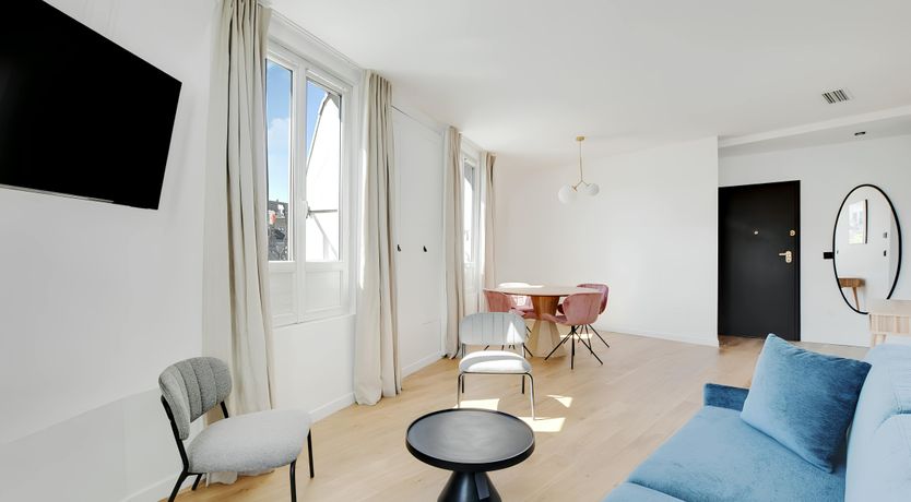 Photo of Bleu Velour