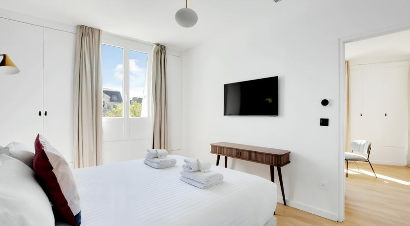 Photo of Bleu Velour