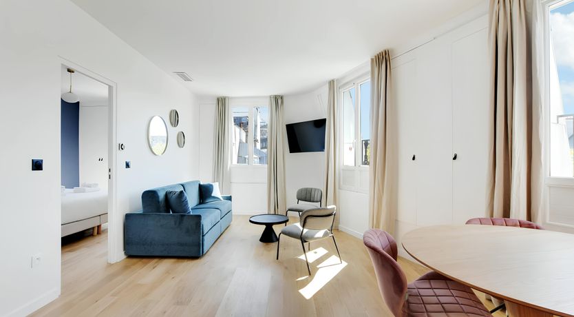 Photo of Bleu Velour