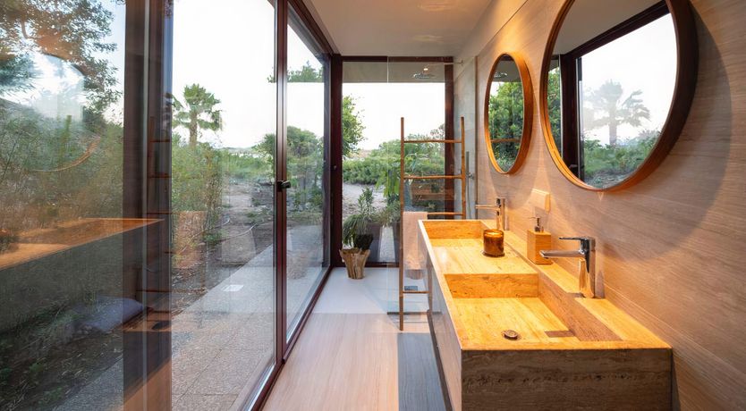 Photo of The House on the Lagoon