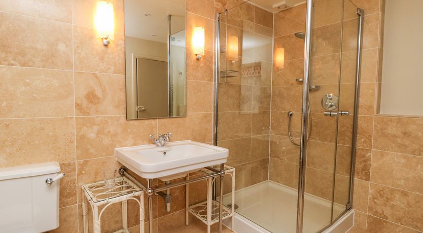 Photo of The Nook, Bank Newton