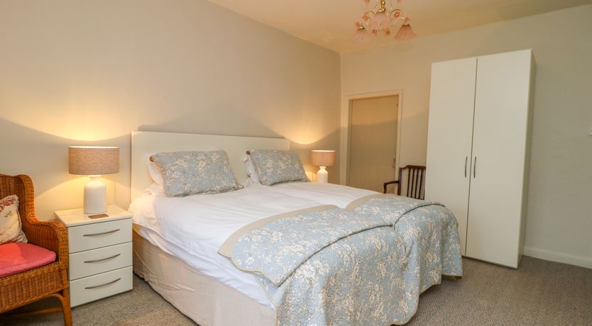 Photo of The Nook, Bank Newton