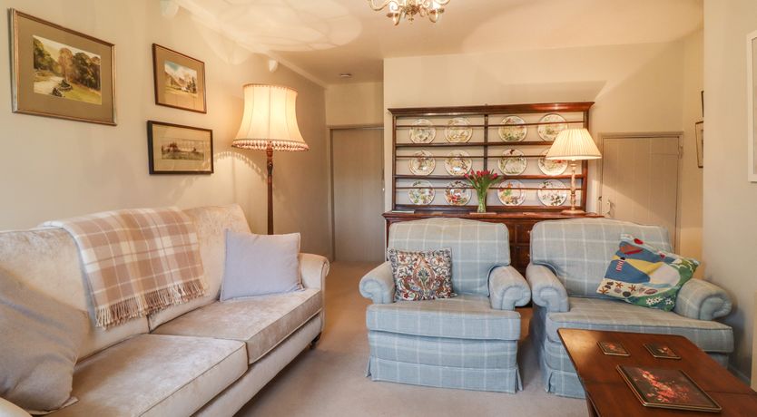 Photo of The Nook, Bank Newton