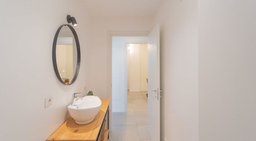 Photo of The Lake Hideaway