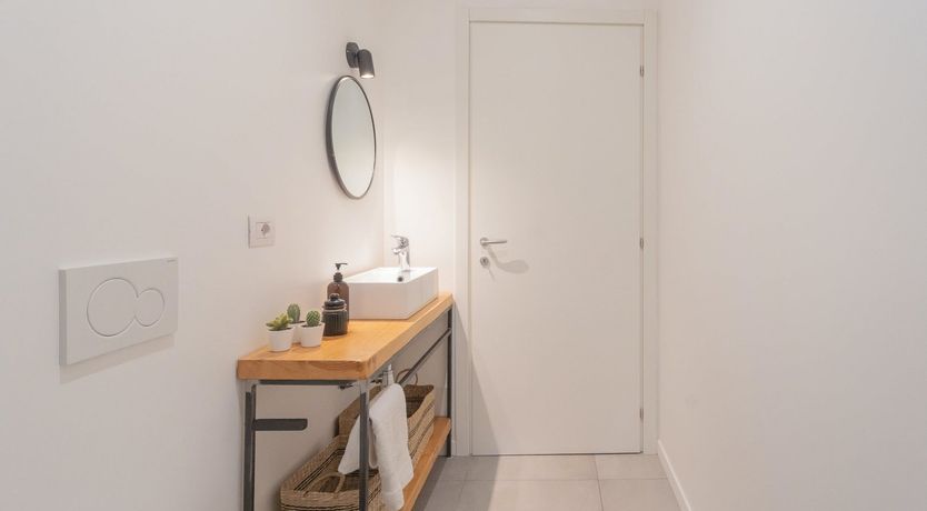 Photo of The Lake Hideaway