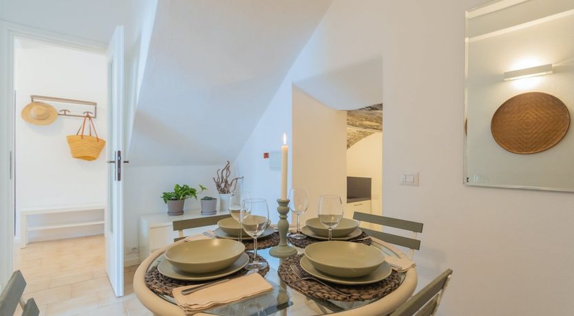 Photo of The Cosy Lakeview Hideaway