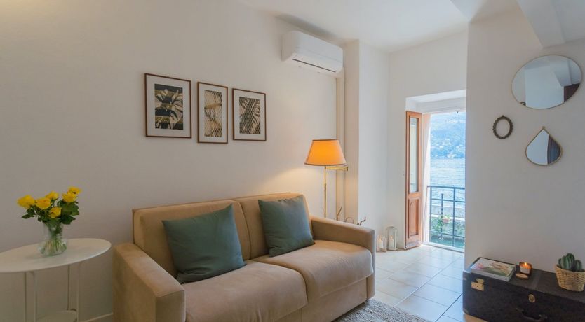 Photo of The Cosy Lakeview Hideaway