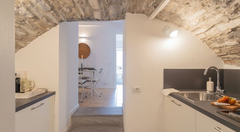 Photo of The Cosy Lakeview Hideaway