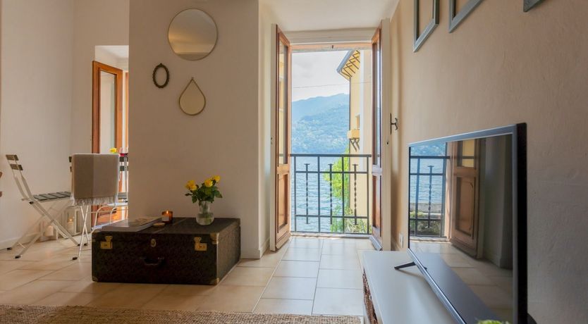 Photo of The Cosy Lakeview Hideaway