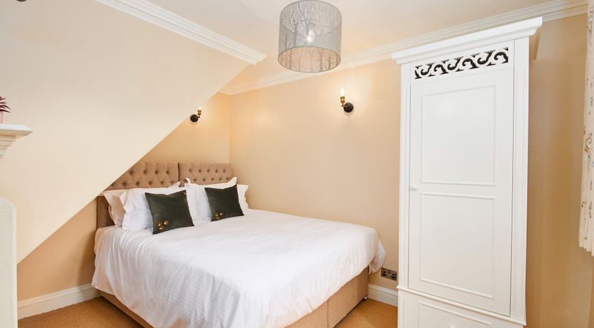 Photo of Harp's Nest