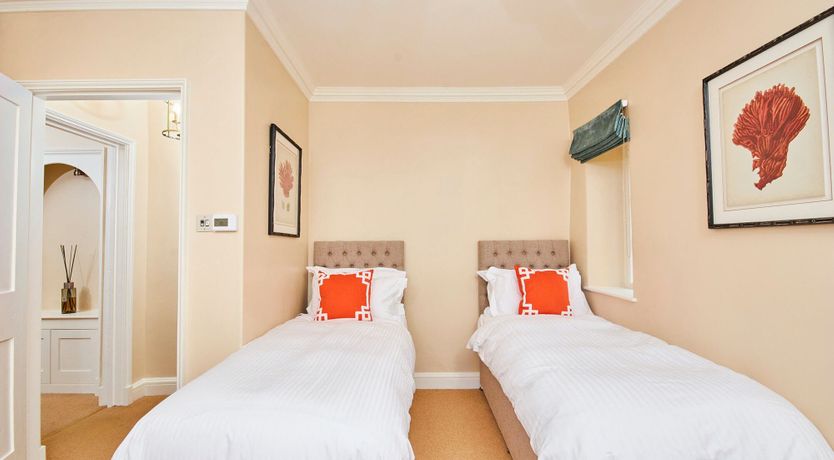 Photo of Harp's Nest