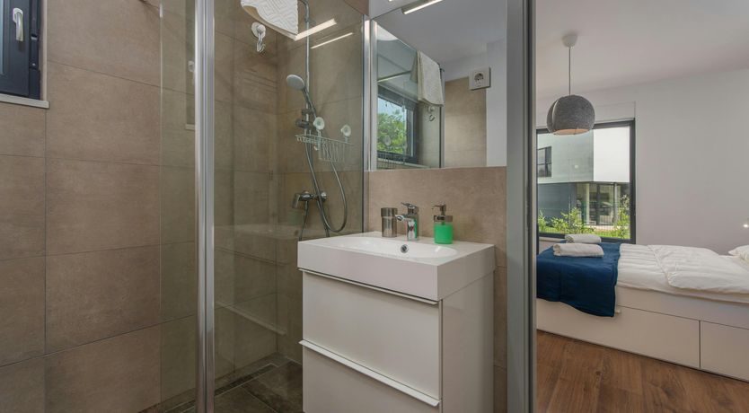 Photo of The Honey Bee's Song