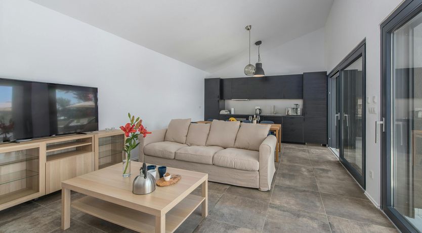 Photo of The Honey Bee's Song