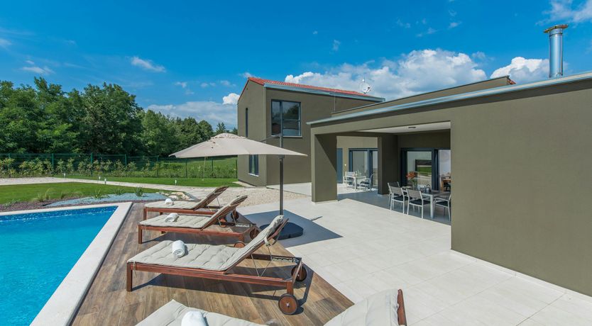 Photo of The Honey Bee's Song