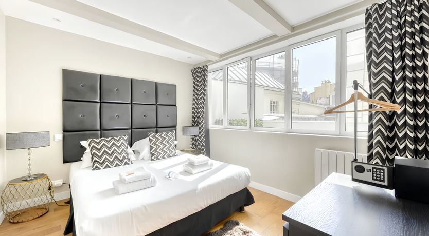 Photo of Romantic Montmartre