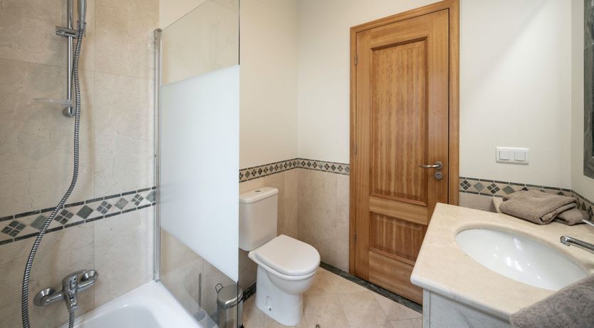 Photo of Portico Paradise