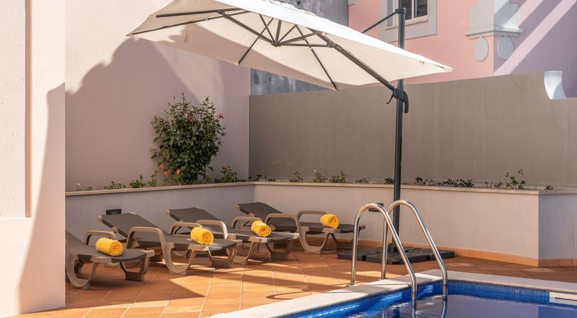 Photo of Portico Paradise