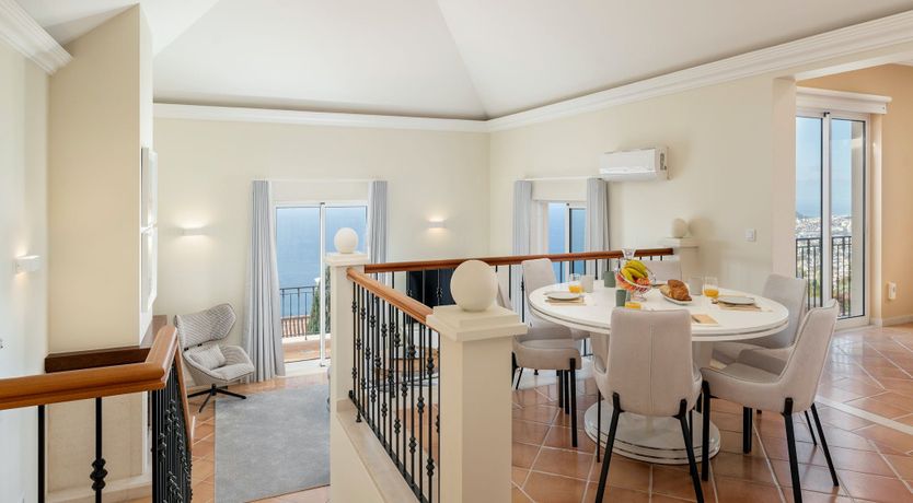 Photo of Portico Paradise