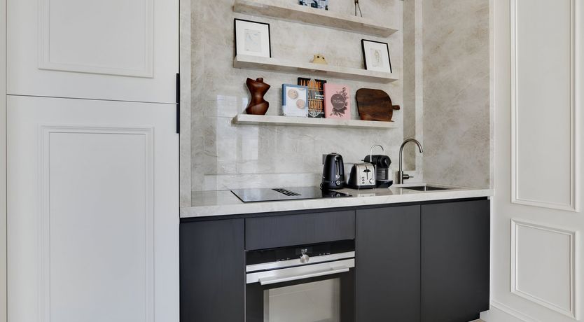 Photo of Belle of Les Halles