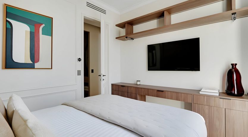 Photo of Belle of Les Halles