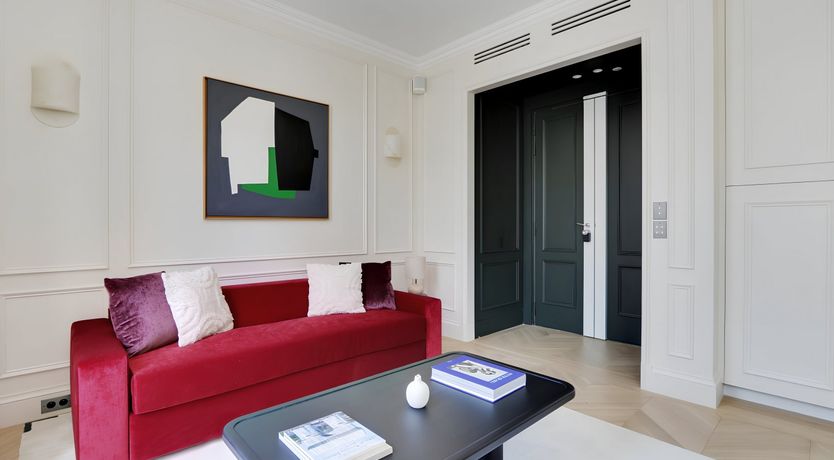 Photo of Belle of Les Halles