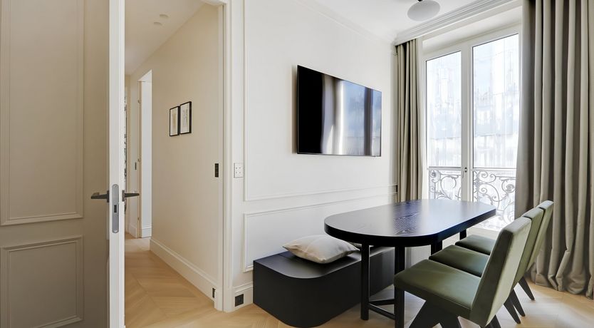 Photo of Belle of Les Halles