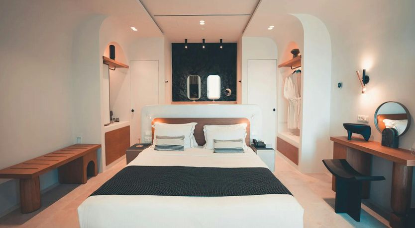 Photo of Santorini Sunset Retreat