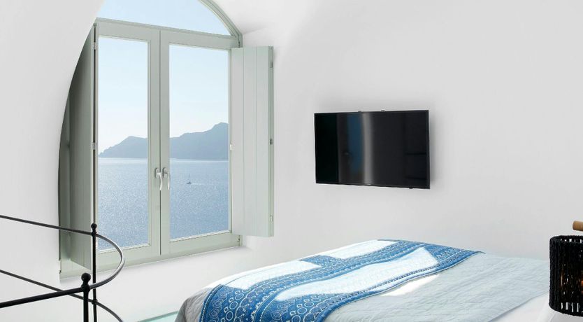 Photo of Majestic Mirage