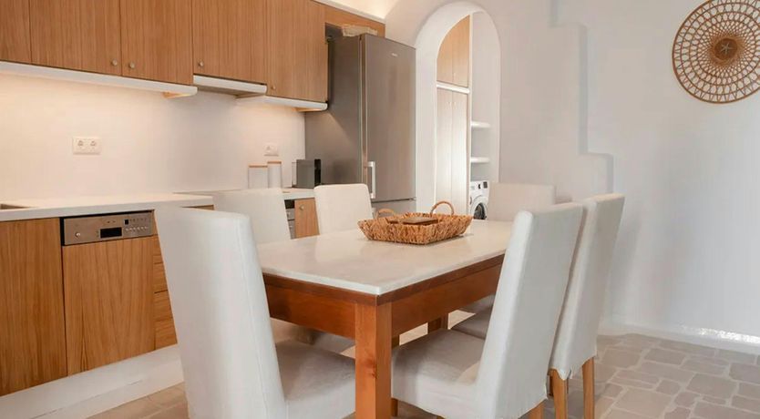 Photo of Luxury Retreat in Ornos