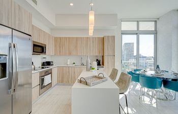 Miami Flair Holiday Home