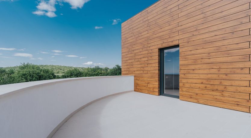 Photo of The Emerald Stone