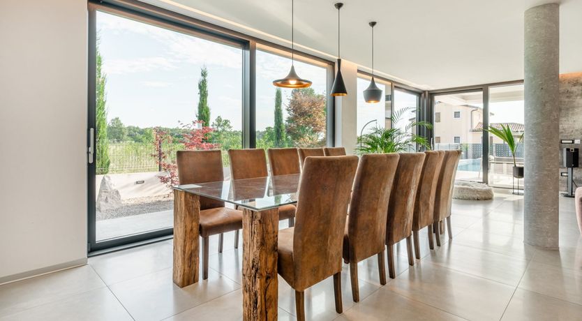 Photo of The Emerald Stone