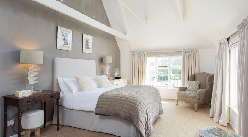 Photo of Charing Charm