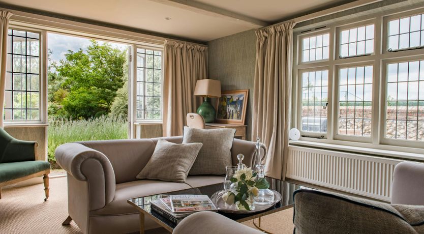 Photo of Charing Charm