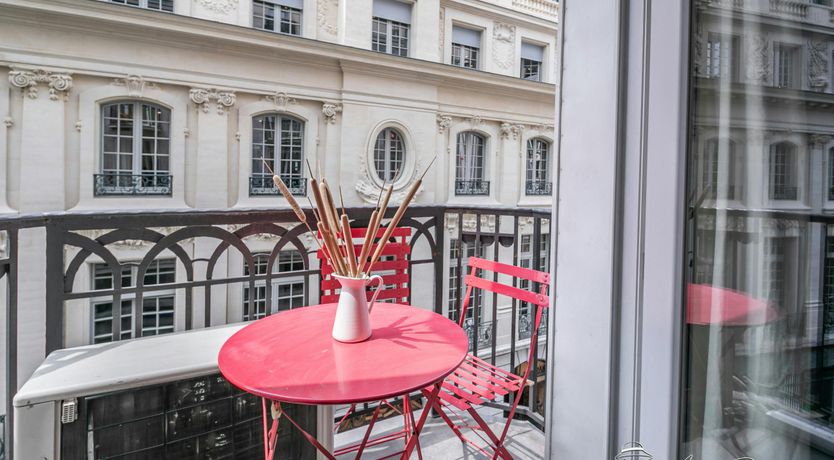 Photo of L'Art Deco Hideaway