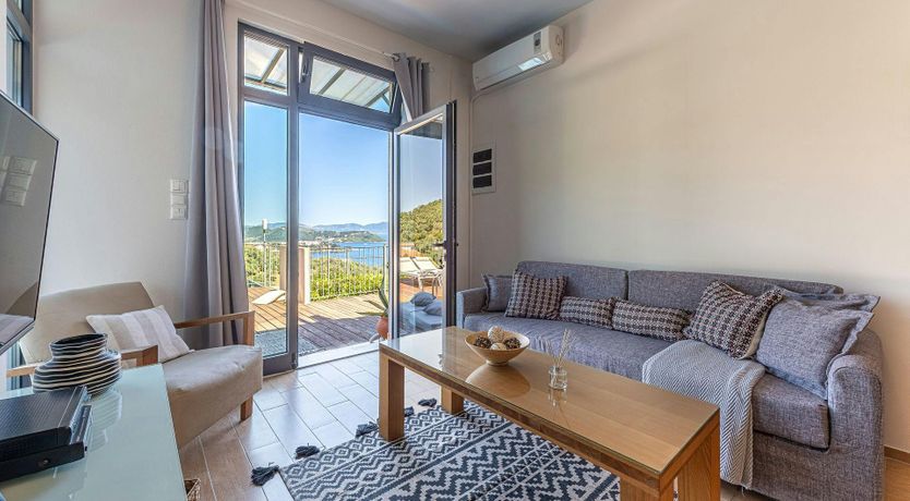 Photo of Luxurious Hillside Haven