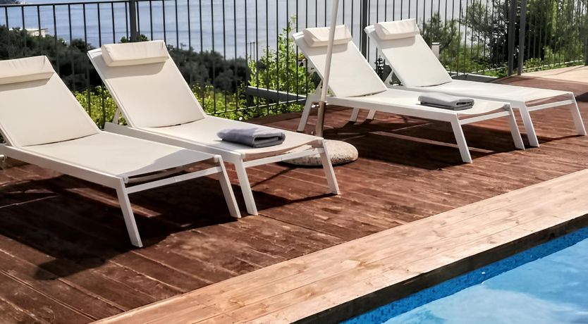 Photo of Luxurious Hillside Haven