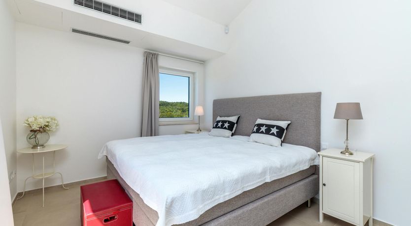 Photo of Rosewater Breeze