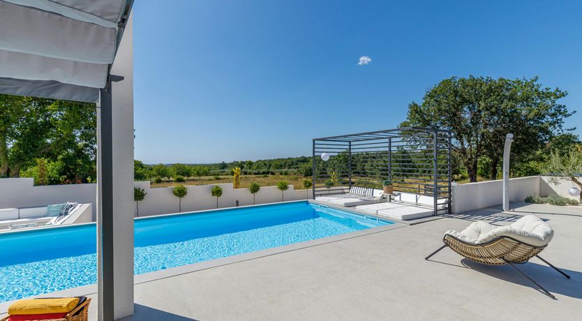 Photo of Rosewater Breeze