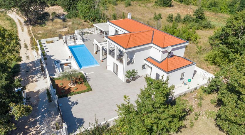 Photo of Rosewater Breeze