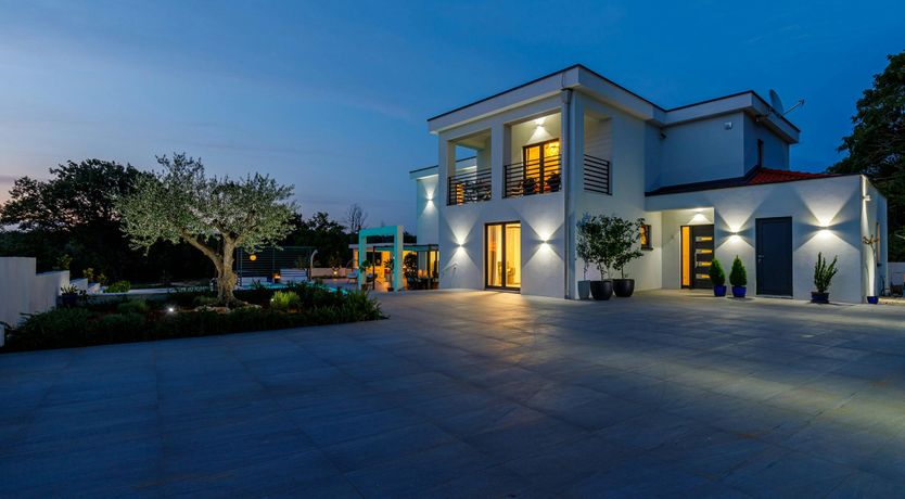 Photo of Rosewater Breeze