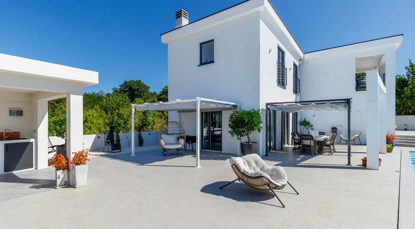 Photo of Rosewater Breeze