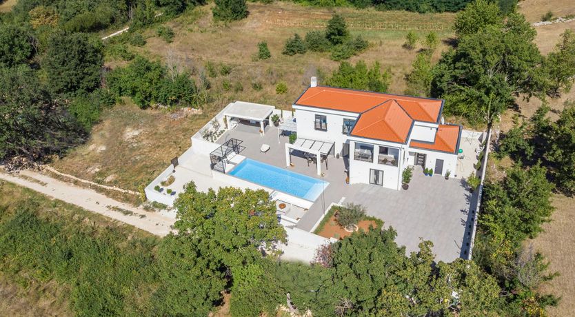 Photo of Rosewater Breeze