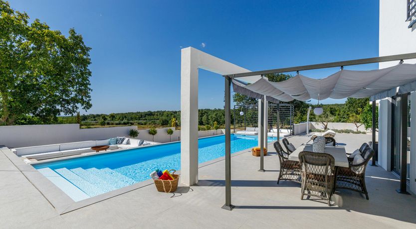 Photo of Rosewater Breeze