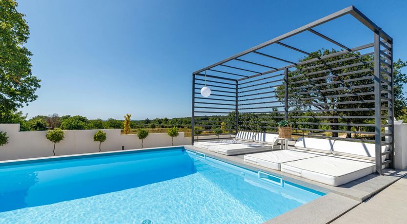 Photo of Rosewater Breeze