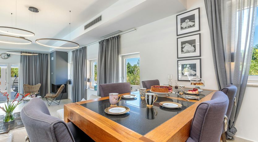 Photo of Rosewater Breeze