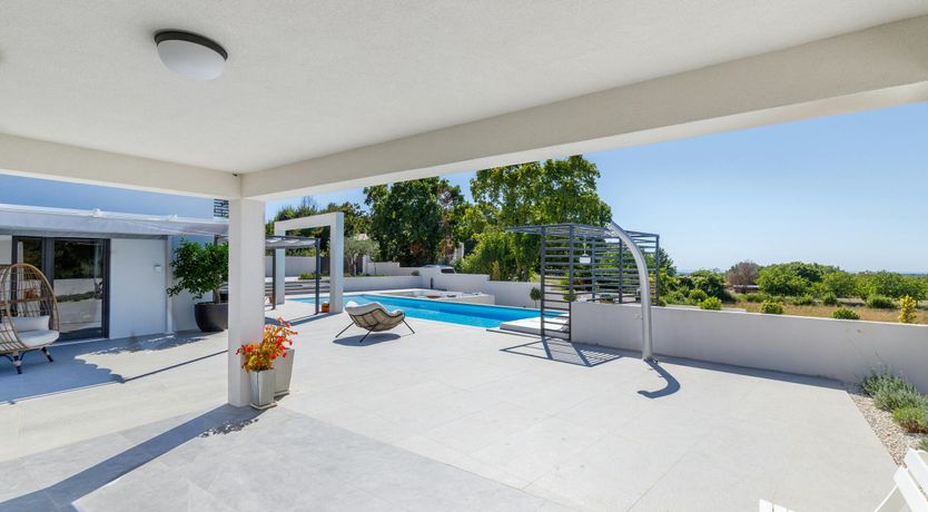 Photo of Rosewater Breeze