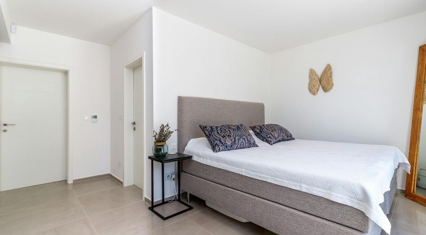 Photo of Rosewater Breeze